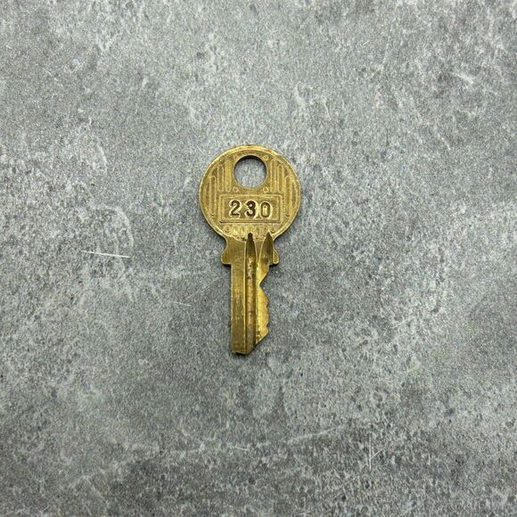 Authentic Vintage Louis Vuitton Brass Lock And Key Bag Charm Padlock #230 - Picture 9 of 13